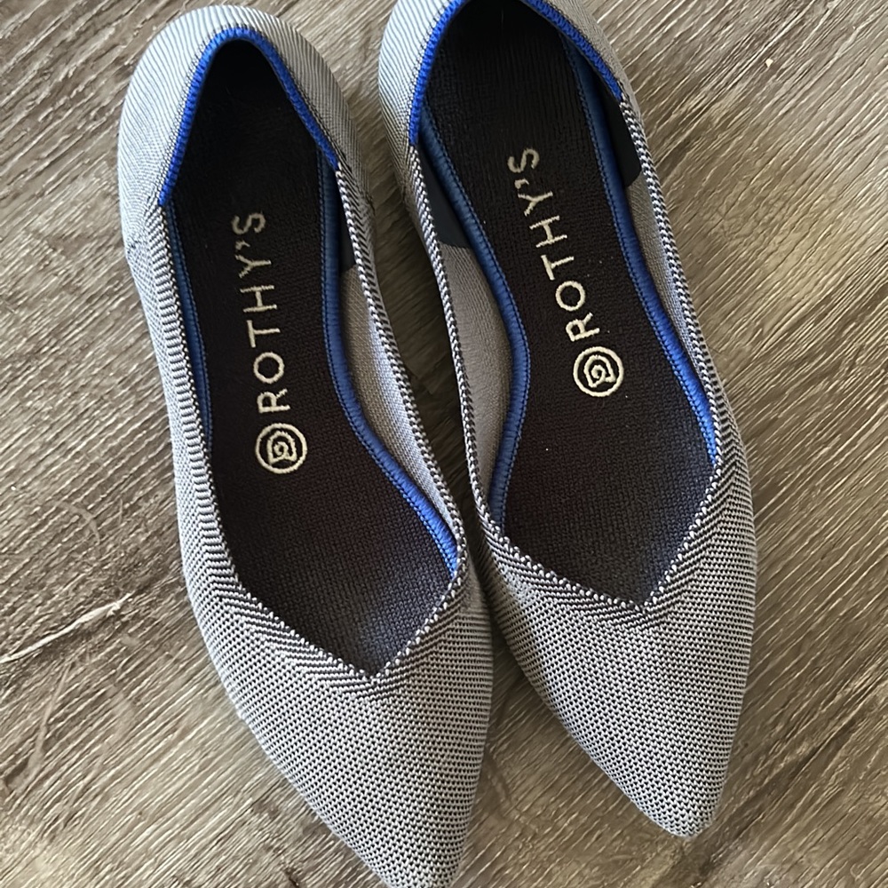 Rothys “the point” sized 8.5
